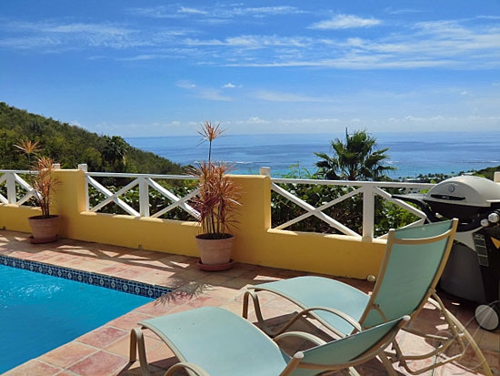 Private pool deck - perfect for a couple!